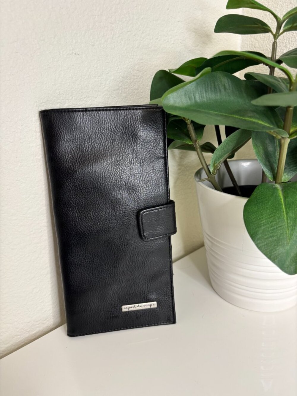 Gorgeous Vintage Genuine Leather Espirit Travel Wallet Black